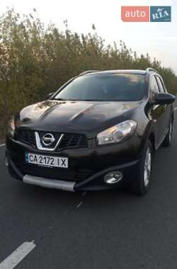 Позашляховик / Кросовер Nissan Qashqai+2 2011 в Умані