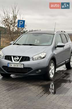 Позашляховик / Кросовер Nissan Qashqai+2 2010 в Радивиліві