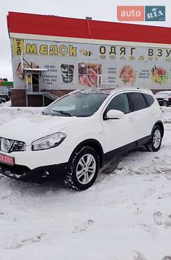 Позашляховик / Кросовер Nissan Qashqai+2 2011 в Гайсину