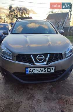 Позашляховик / Кросовер Nissan Qashqai+2 2010 в Луцьку