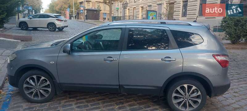 Внедорожник / Кроссовер Nissan Qashqai+2 2010 в Одессе