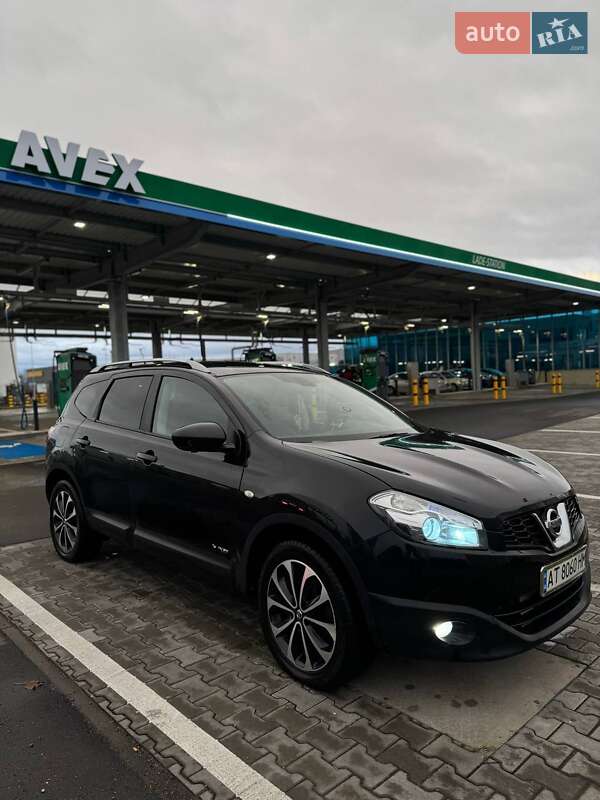 Внедорожник / Кроссовер Nissan Qashqai+2 2012 в Долине