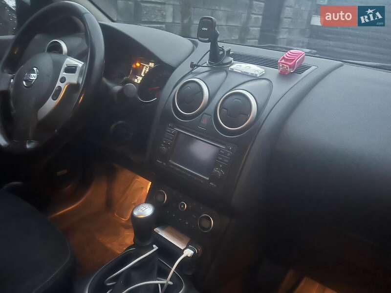 Внедорожник / Кроссовер Nissan Qashqai+2 2011 в Луцке