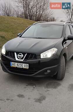 Nissan Qashqai+2 2011