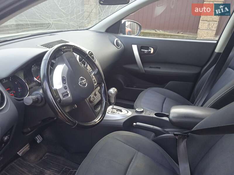 Внедорожник / Кроссовер Nissan Qashqai+2 2010 в Белгороде-Днестровском