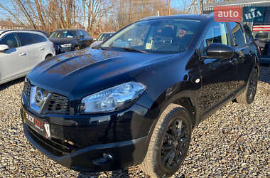 Nissan Qashqai+2 2010