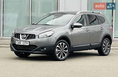 Nissan Qashqai+2 2012