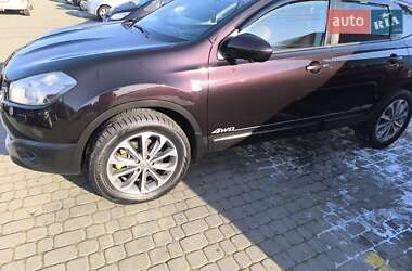 Внедорожник / Кроссовер Nissan Qashqai+2 2012 в Черновцах