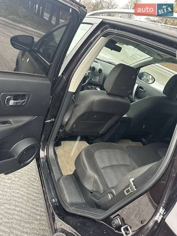 Внедорожник / Кроссовер Nissan Qashqai+2 2011 в Ровно