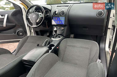 Позашляховик / Кросовер Nissan Qashqai+2 2009 в Стрию