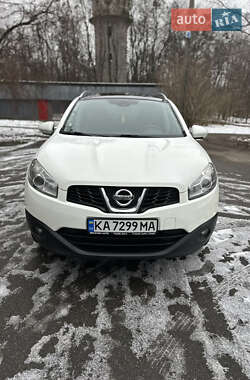 Позашляховик / Кросовер Nissan Qashqai+2 2012 в Києві