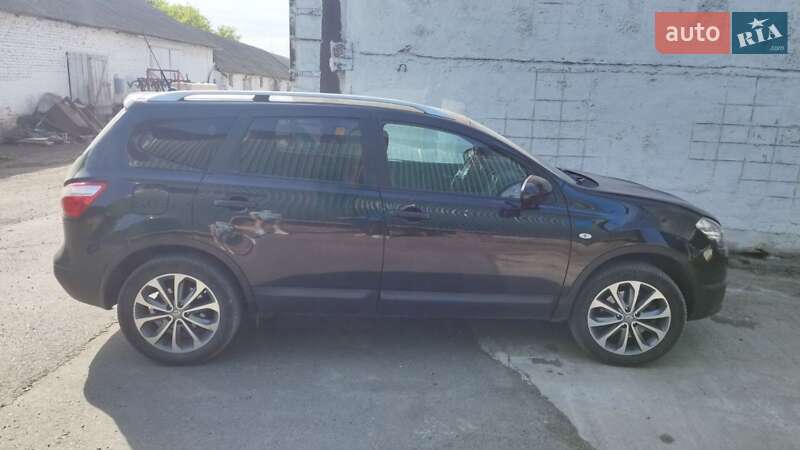 Позашляховик / Кросовер Nissan Qashqai+2 2012 в Гайвороні