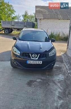 Nissan Qashqai+2 2012