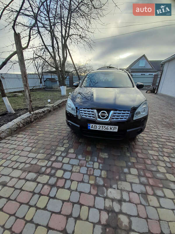 Внедорожник / Кроссовер Nissan Qashqai+2 2009 в Погребище