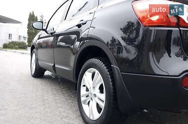 Внедорожник / Кроссовер Nissan Qashqai+2 2011 в 
