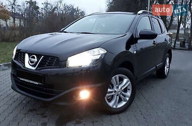 Внедорожник / Кроссовер Nissan Qashqai+2 2011 в 