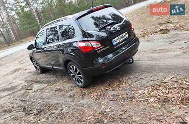 Внедорожник / Кроссовер Nissan Qashqai+2 2011 в Чернигове