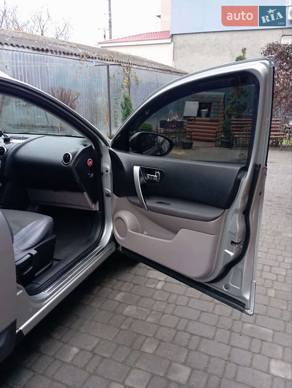 Внедорожник / Кроссовер Nissan Qashqai+2 2008 в Полонном