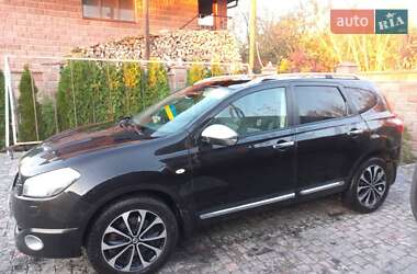 Позашляховик / Кросовер Nissan Qashqai+2 2011 в 