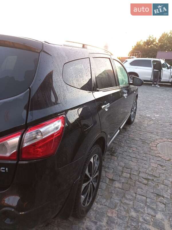 Внедорожник / Кроссовер Nissan Qashqai+2 2011 в Подольске