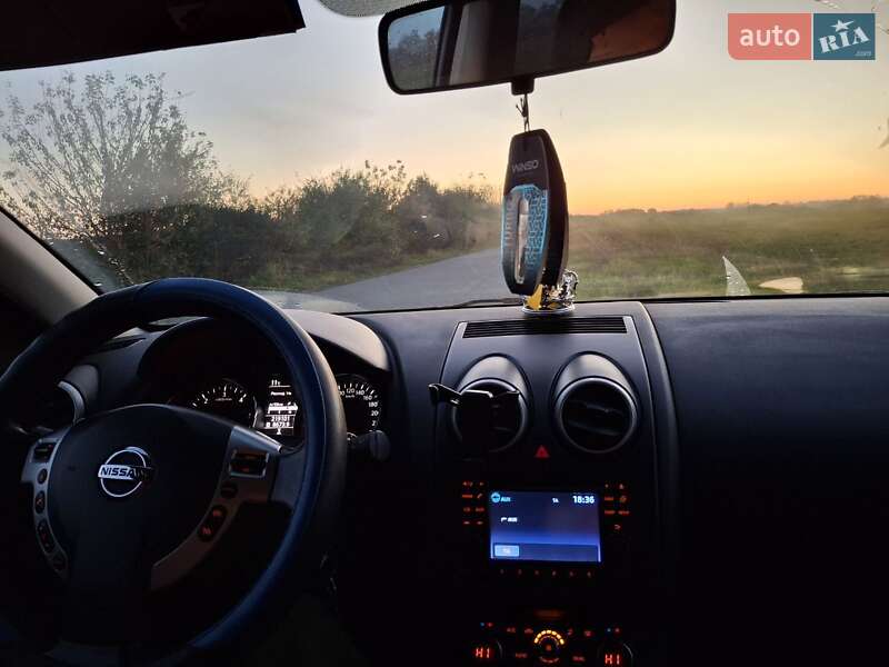 Внедорожник / Кроссовер Nissan Qashqai+2 2011 в Подольске