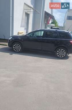 Внедорожник / Кроссовер Nissan Qashqai+2 2010 в Житомире