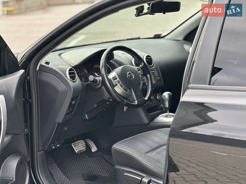 Позашляховик / Кросовер Nissan Qashqai+2 2013 в Івано-Франківську