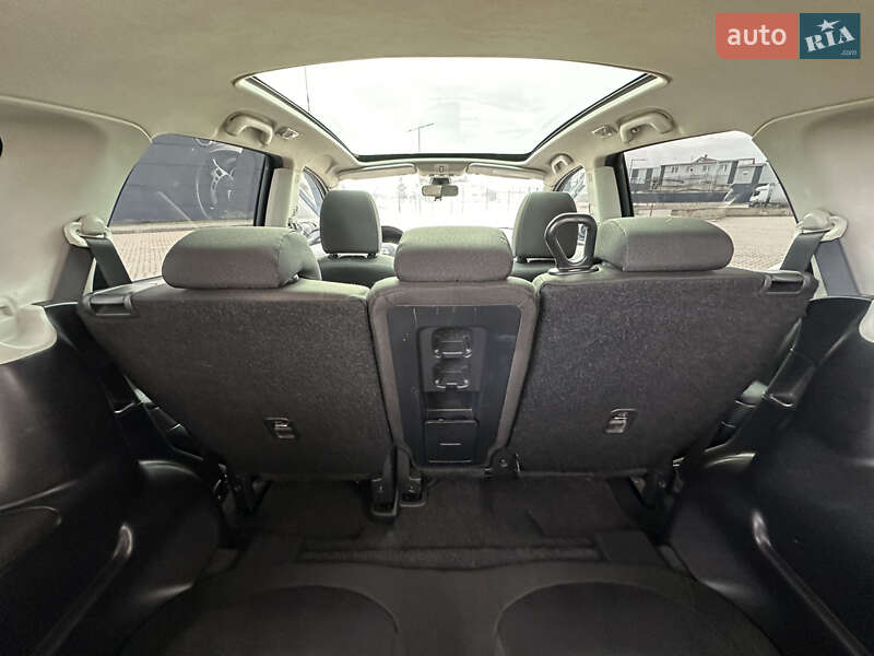 Позашляховик / Кросовер Nissan Qashqai+2 2013 в Івано-Франківську