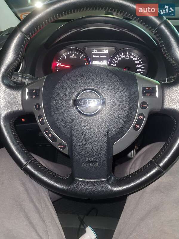 Внедорожник / Кроссовер Nissan Qashqai+2 2010 в Житомире