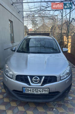 Nissan Qashqai+2 2011