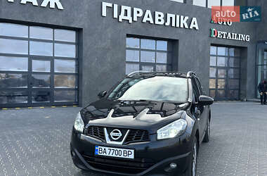 Позашляховик / Кросовер Nissan Qashqai+2 2011 в Умані