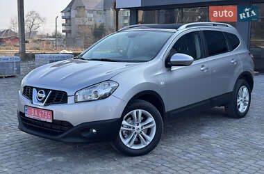 Nissan Qashqai+2 2010