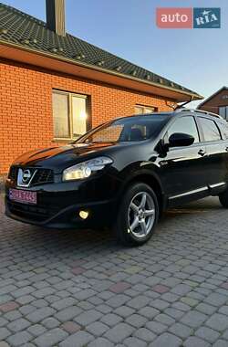 Nissan Qashqai+2 2011