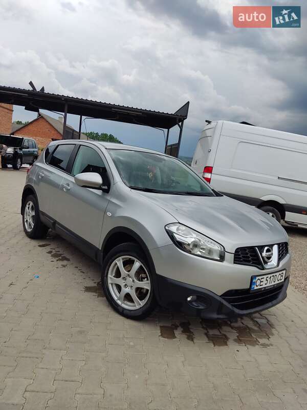 Внедорожник / Кроссовер Nissan Qashqai+2 2011 в Глыбокой