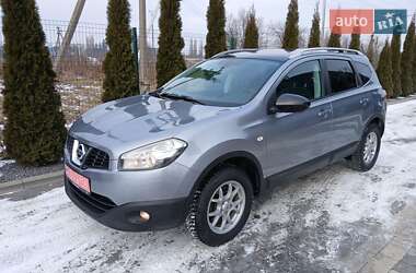 Внедорожник / Кроссовер Nissan Qashqai+2 2010 в Кременце