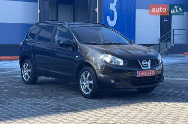 Внедорожник / Кроссовер Nissan Qashqai+2 2013 в Ровно