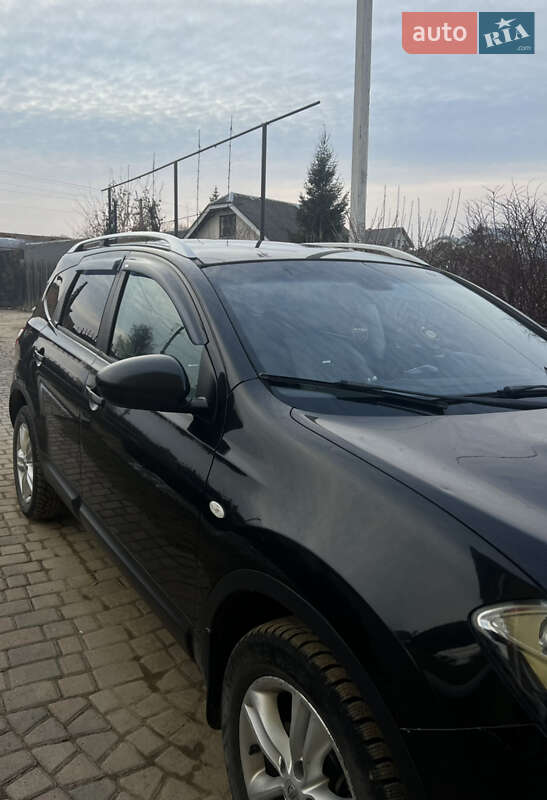Внедорожник / Кроссовер Nissan Qashqai+2 2011 в Богородчанах