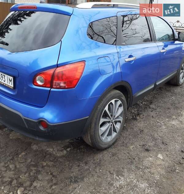Внедорожник / Кроссовер Nissan Qashqai+2 2009 в Хмельнике
