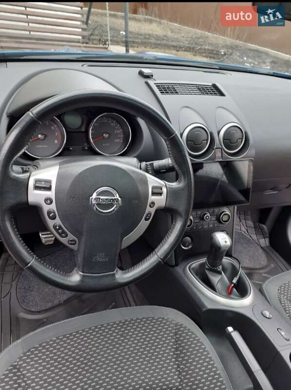 Внедорожник / Кроссовер Nissan Qashqai+2 2009 в Хмельнике