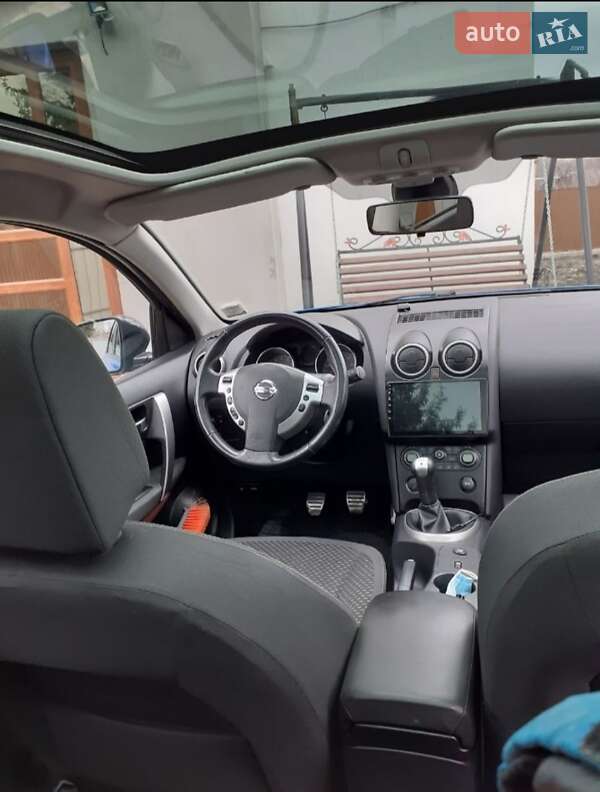Внедорожник / Кроссовер Nissan Qashqai+2 2009 в Хмельнике