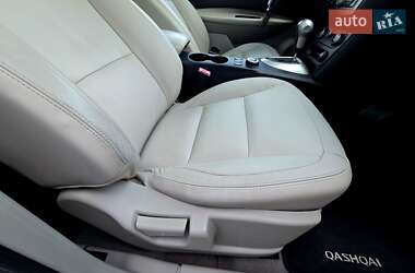 Внедорожник / Кроссовер Nissan Qashqai+2 2010 в 