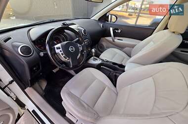 Внедорожник / Кроссовер Nissan Qashqai+2 2010 в 