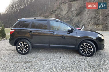 Внедорожник / Кроссовер Nissan Qashqai+2 2013 в Косове