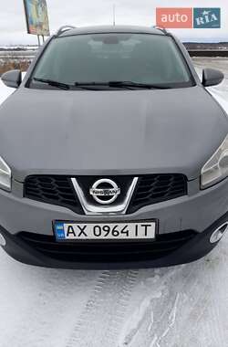 Nissan Qashqai+2 2011