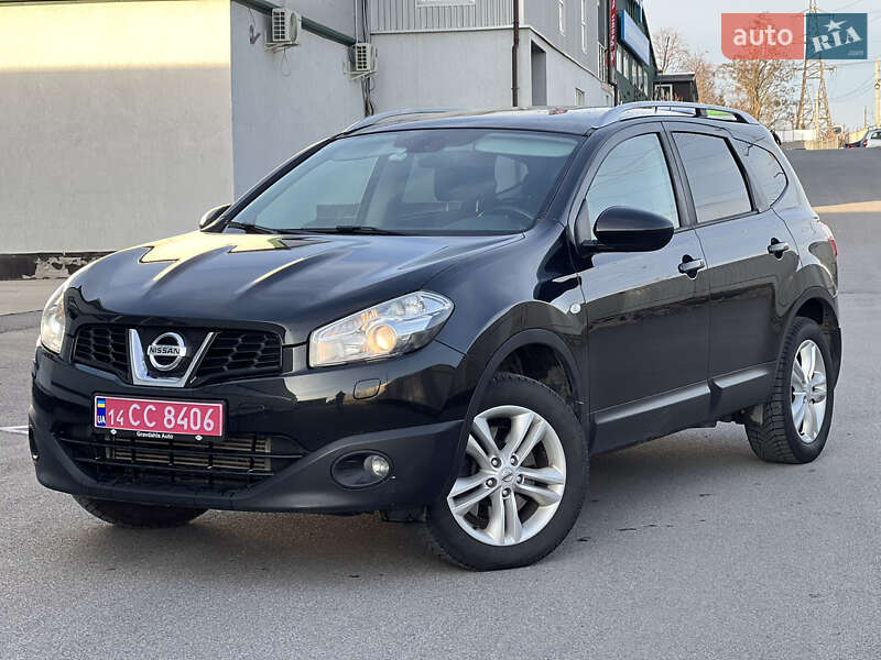 Позашляховик / Кросовер Nissan Qashqai+2 2011 в Вінниці