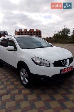 Внедорожник / Кроссовер Nissan Qashqai+2 2011 в Гайсине