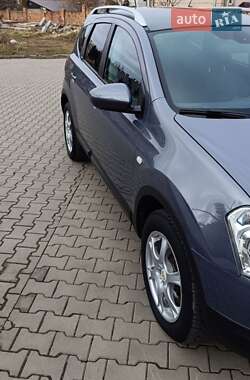 Позашляховик / Кросовер Nissan Qashqai+2 2009 в 