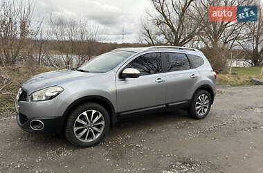 Nissan Qashqai+2 2010