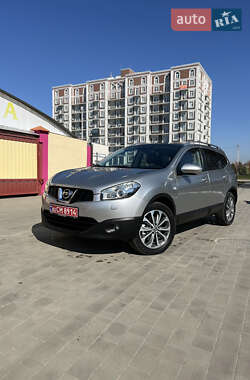 Внедорожник / Кроссовер Nissan Qashqai+2 2010 в 