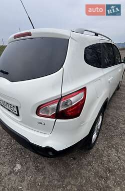 Внедорожник / Кроссовер Nissan Qashqai+2 2011 в 